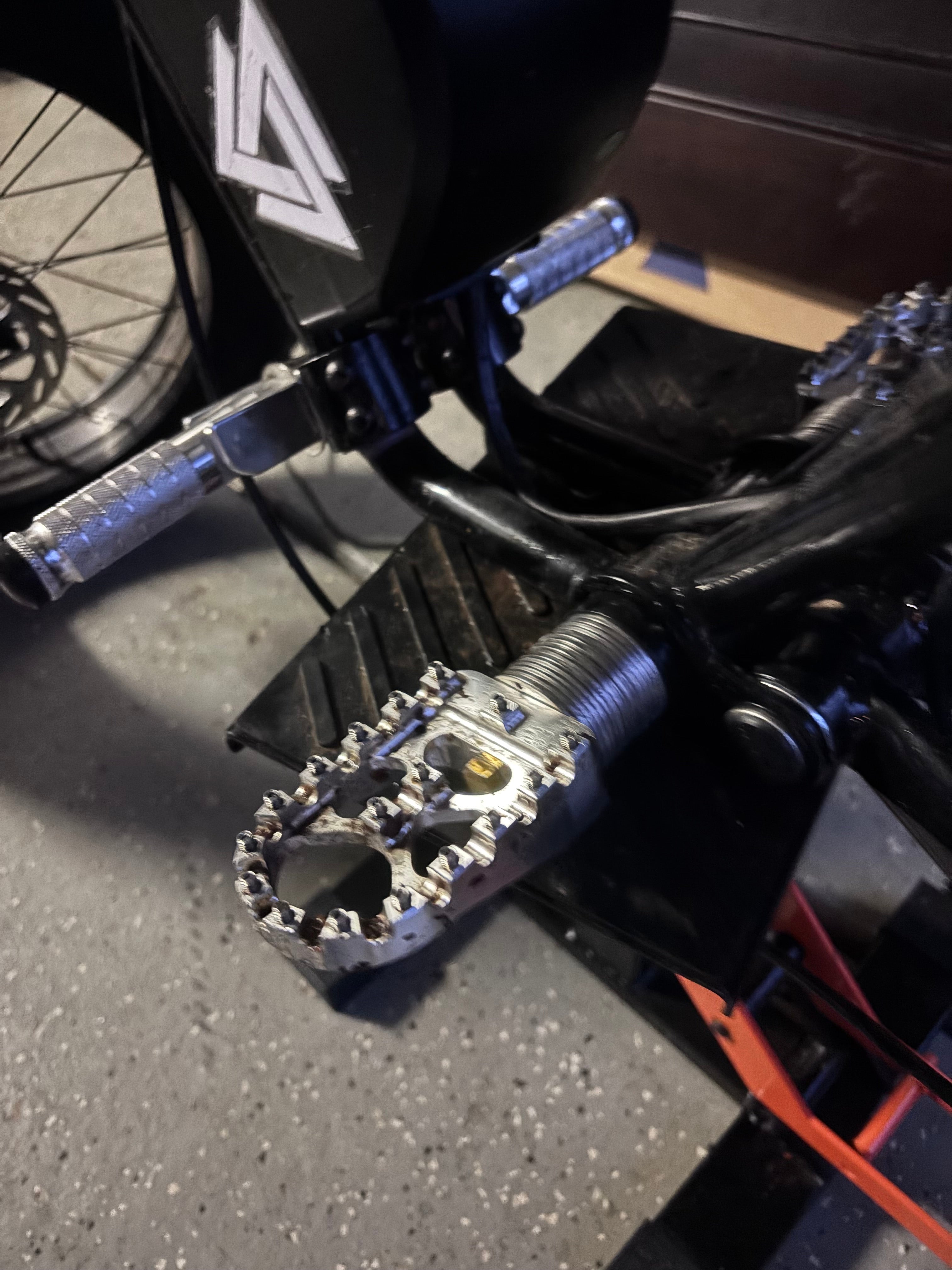 E-bike peg Kit